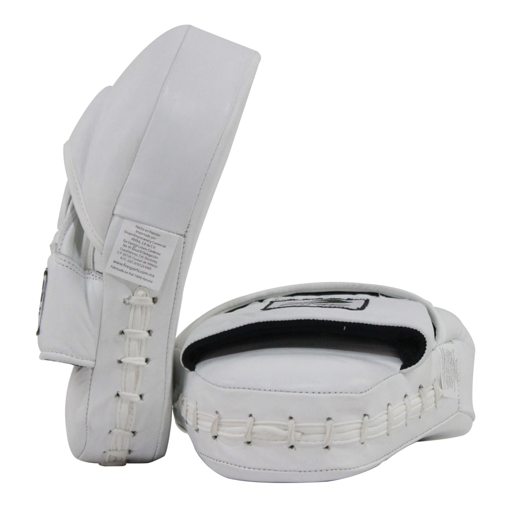 Par de Manillas o Manoplas Curvas de PVC