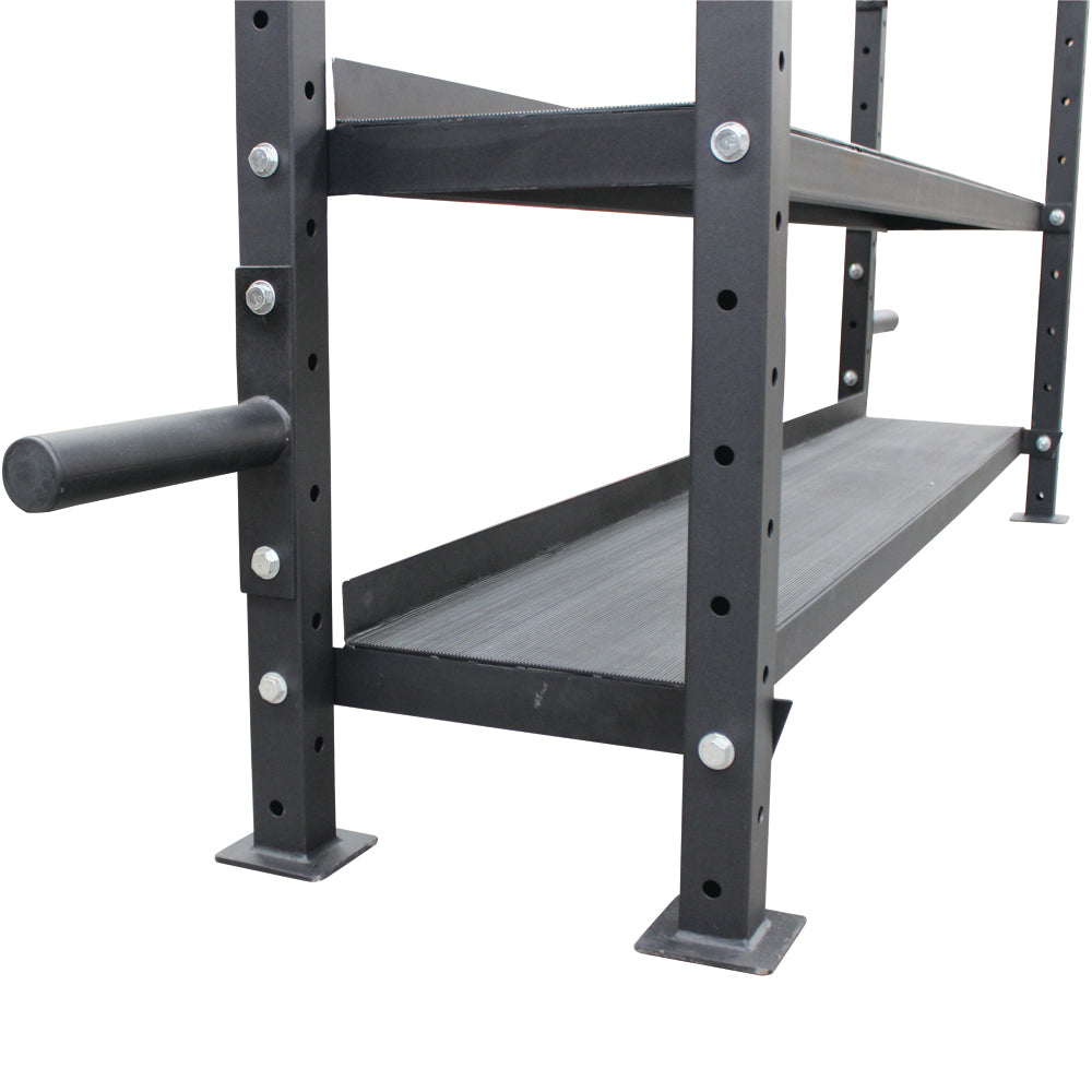 Rack multifuncional para colocar pesas rusas y mancuernas.